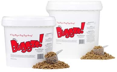 BUGGZO! Feed-Through Fly Control Pellets. Tasty Blend of Garlic Sources and Apple Cider Vinegar Fortified with Thiamine, B-Complex Vitamins, Diatomaceous Earth and Grapeseed Extract.